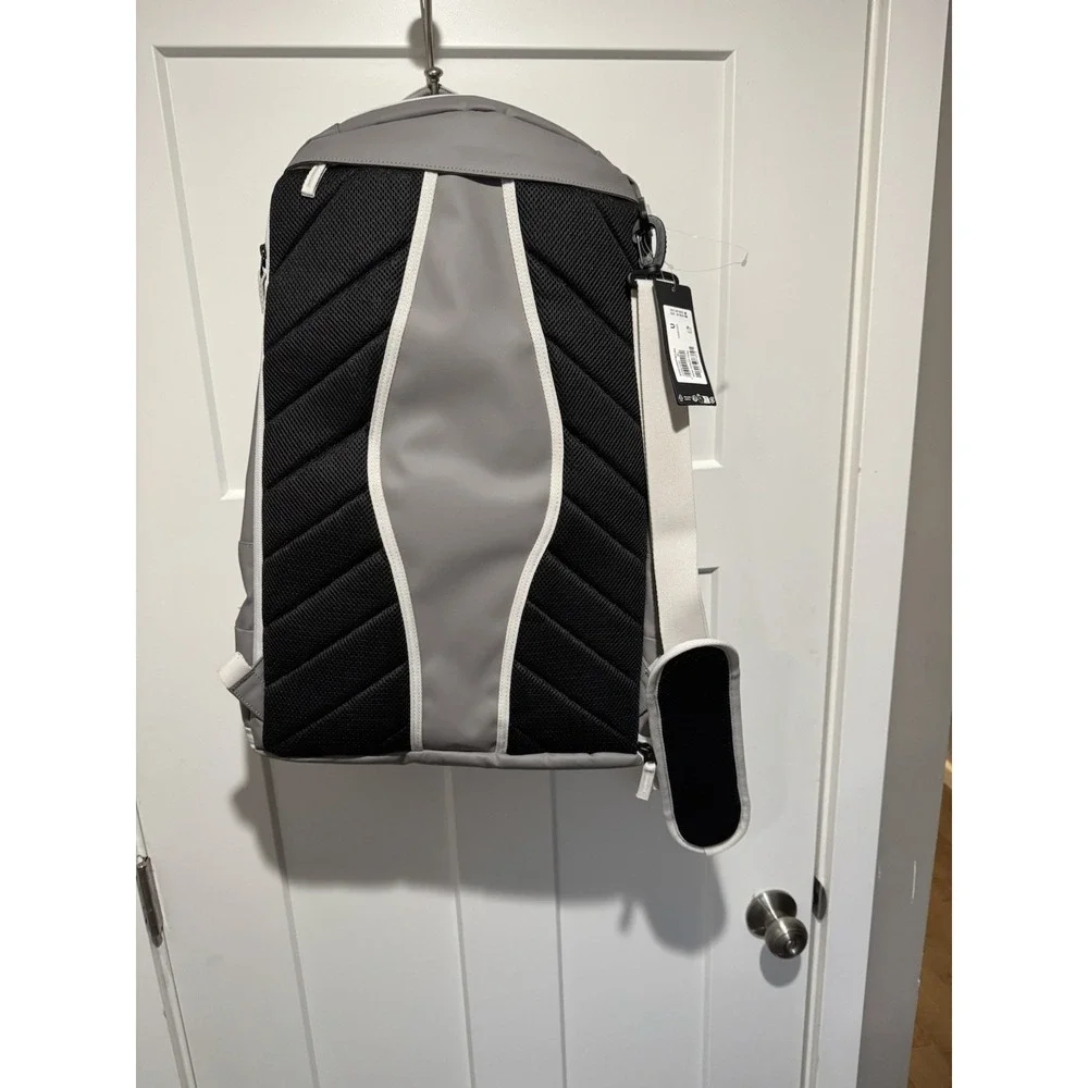 Oakley Rover‎ Convertible Bag, New With tags, MSRP $185, Storm Front, Unisex